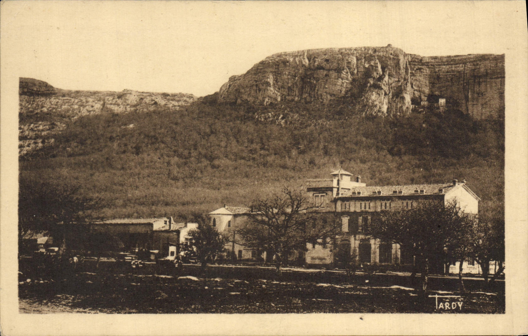 VINTAGE POSTCARD Sainte the Balsam View of Hotel trade