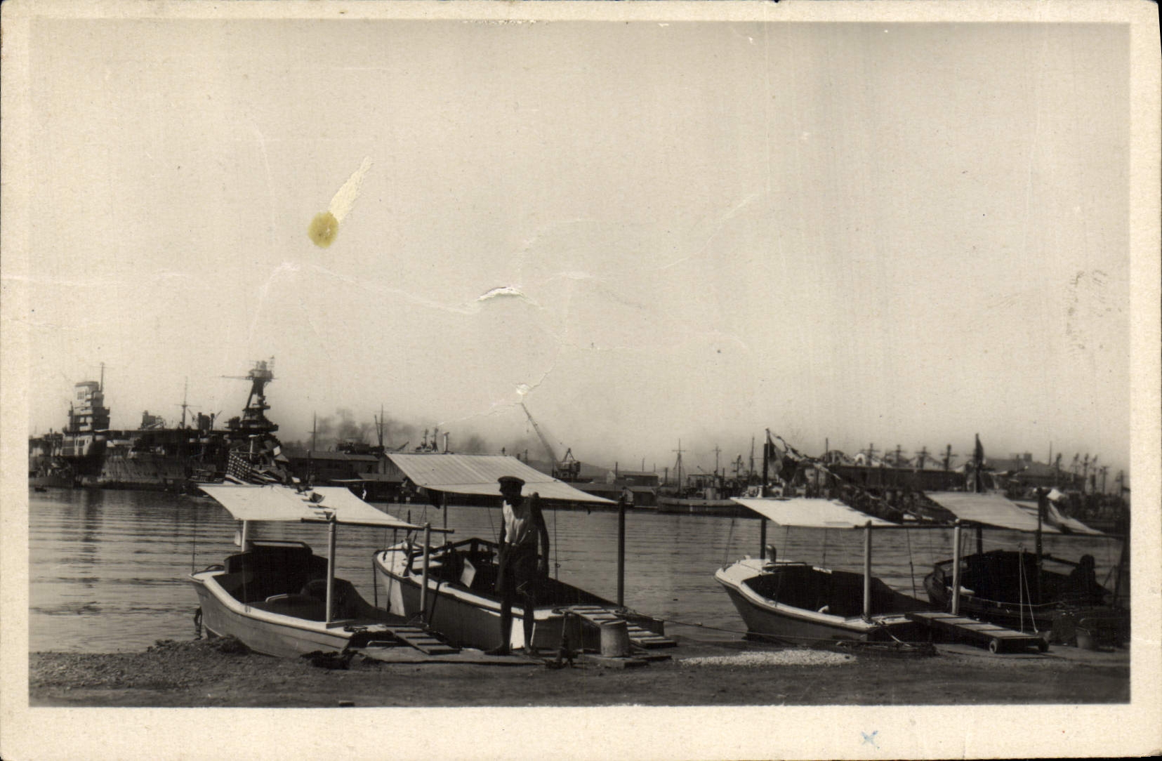 MODERN CARD Toulon the Port Boats