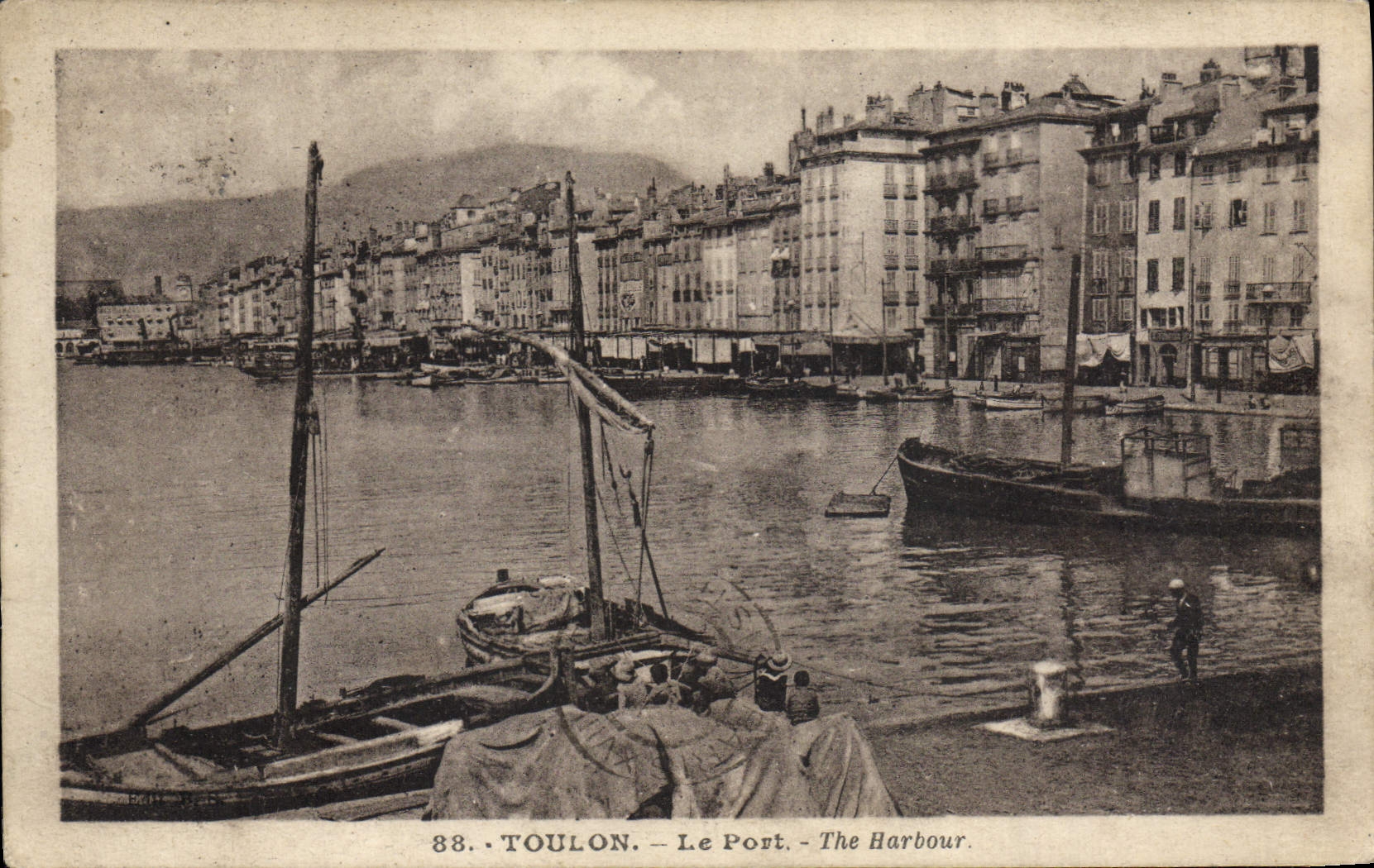 VINTAGE POSTCARD Toulon the Port Boats