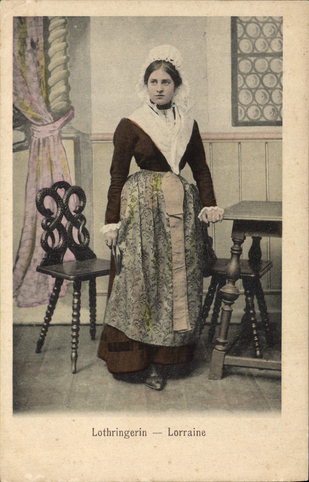 CPA Lothringerin Lorraine Femme Folklore