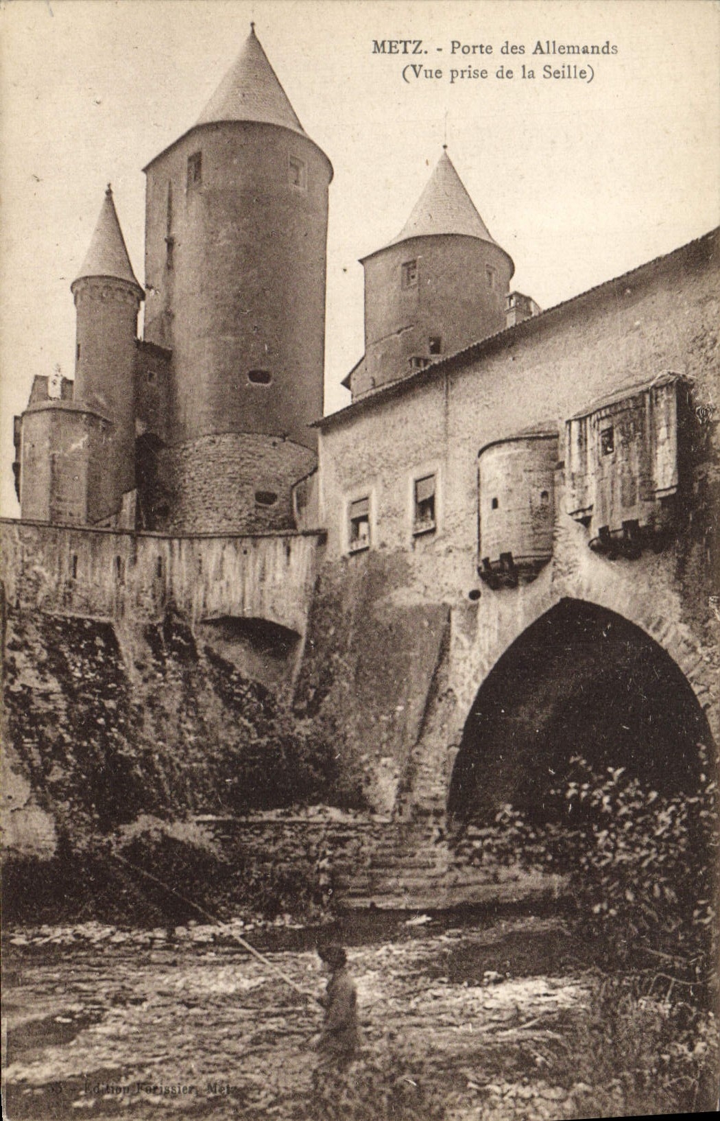 Alemanes de Metz Porte de la POSTAL de la VENDIMIA vista del Sinning de los pescados del cubo