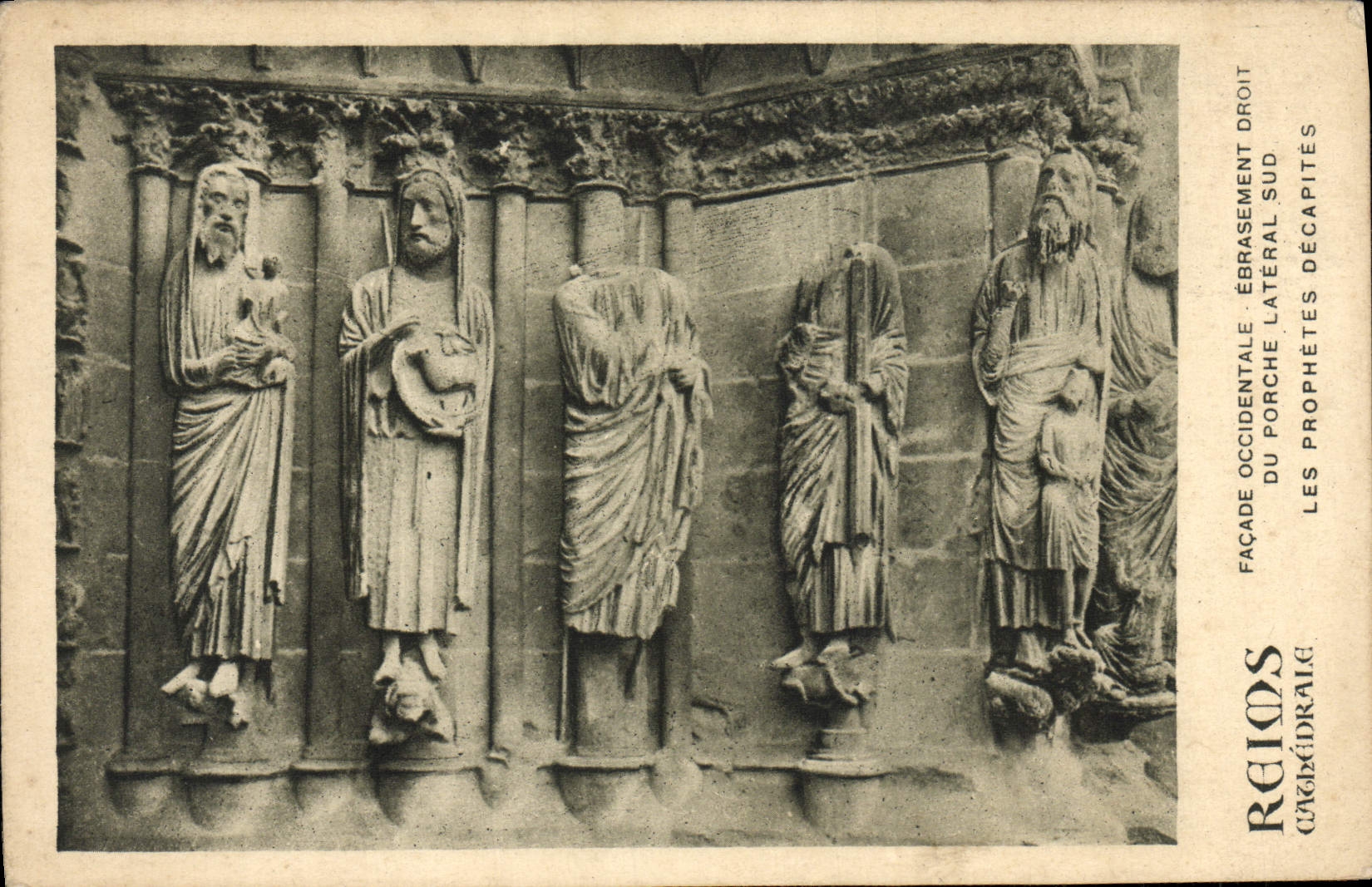 CPA Reims La Cathedrale Les prophetes decapites Facade occidentale 