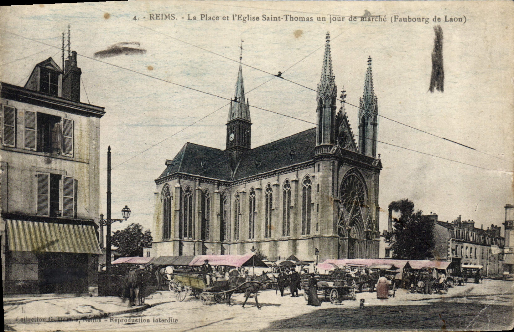 CPA Reims La Place Et I'Eglise Saint Thomas Un jour de marche Faubourg de Laon