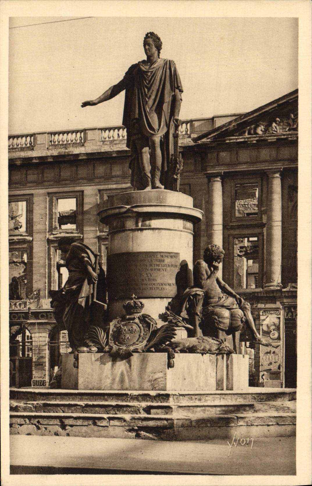 CPA Reims Place Royale Et Statue De Louis XV Place Royale
