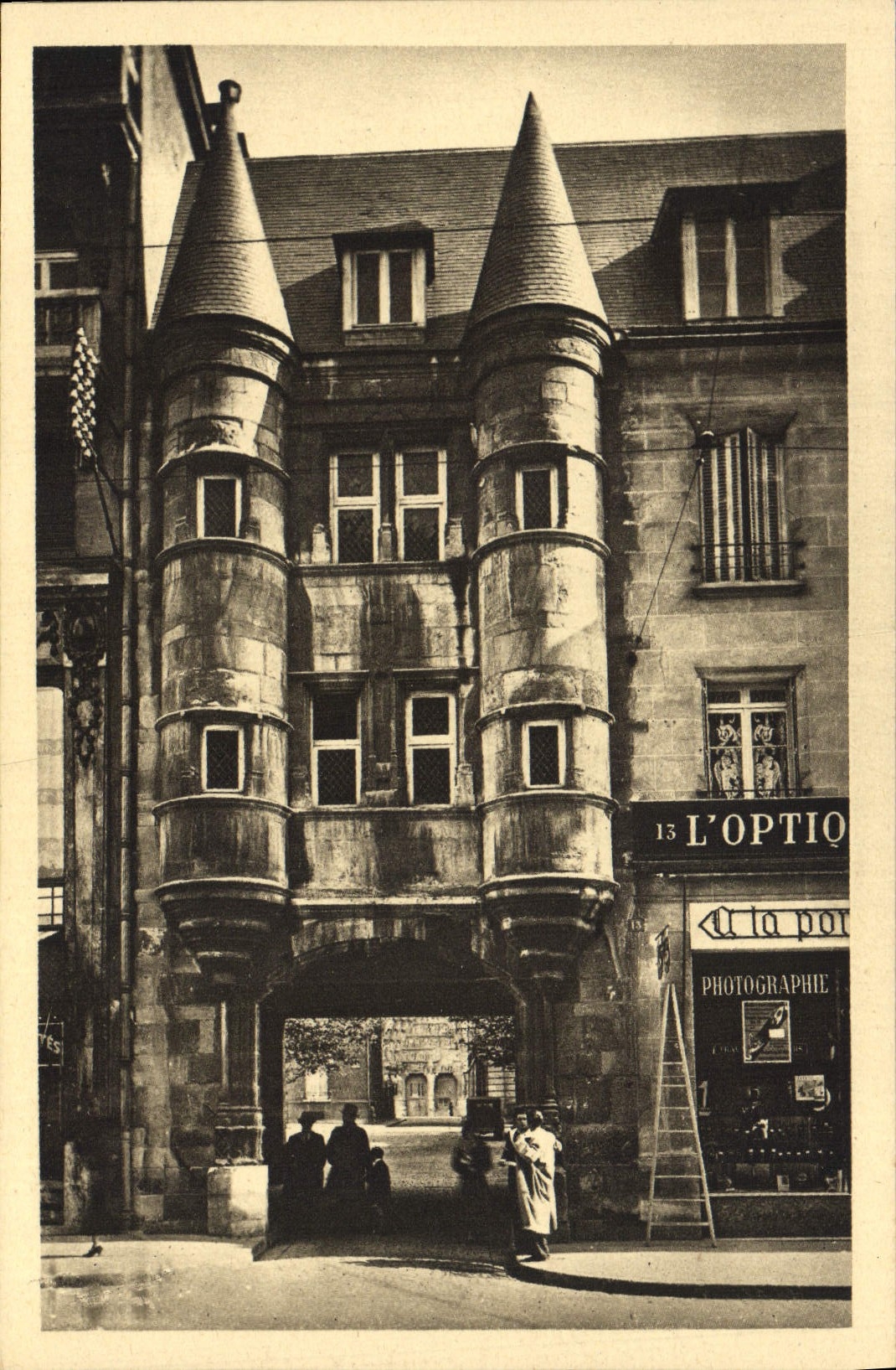 CPA Reims Porte De La Cour Du Chapitre