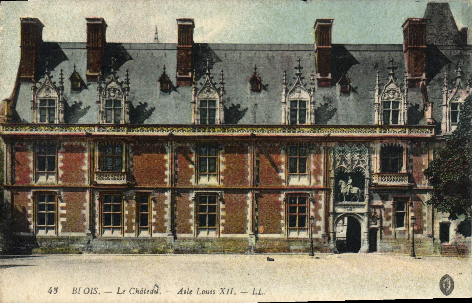 CPA Blois Le Chateau Aile Louis XII