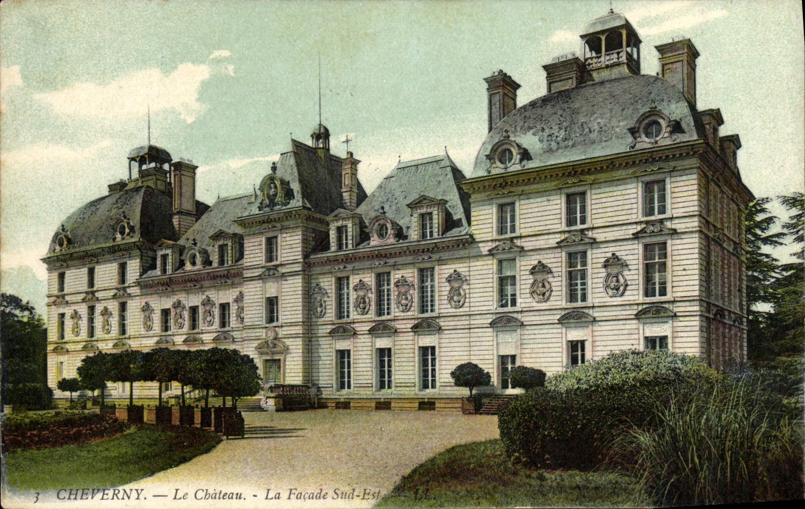 CPA Cheverny Le Chateau La Facade Sud Est