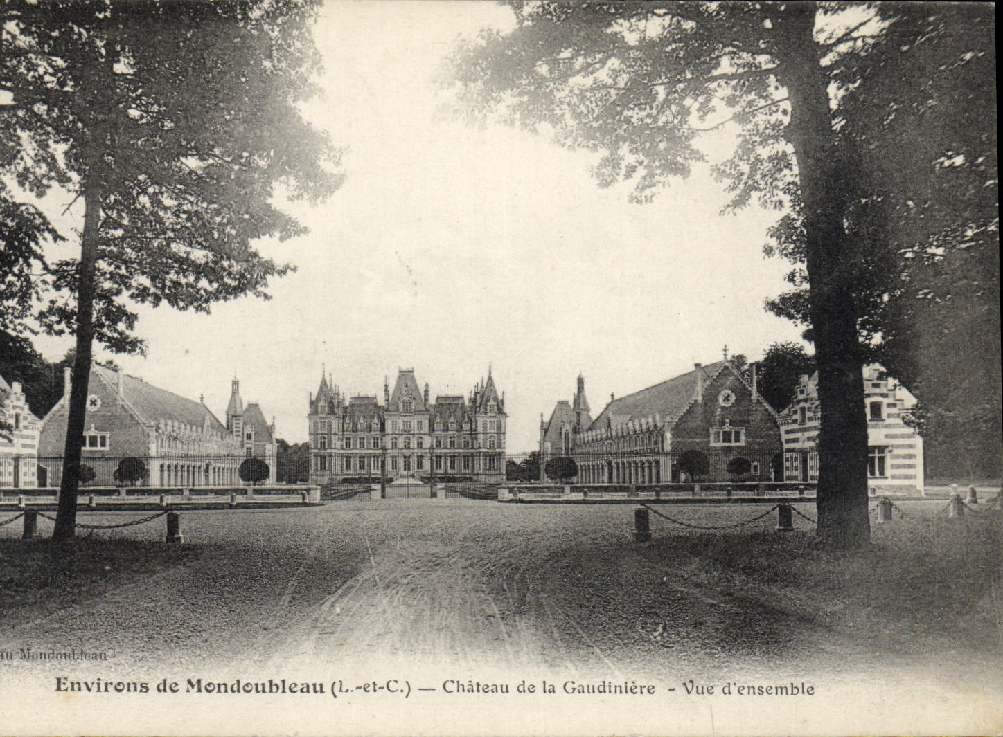 POSTAL Surroundings De Mondoubleau Castle de la VENDIMIA del cuadro total de Gaudiniere