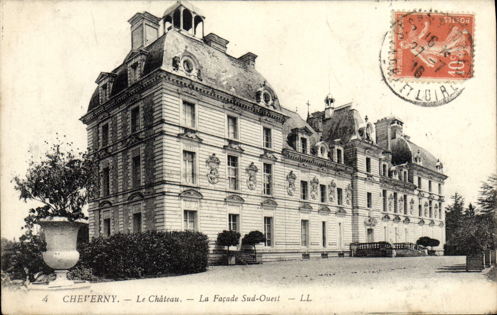 CPA Cheverny Le Chateau La Facade Sud Ouest