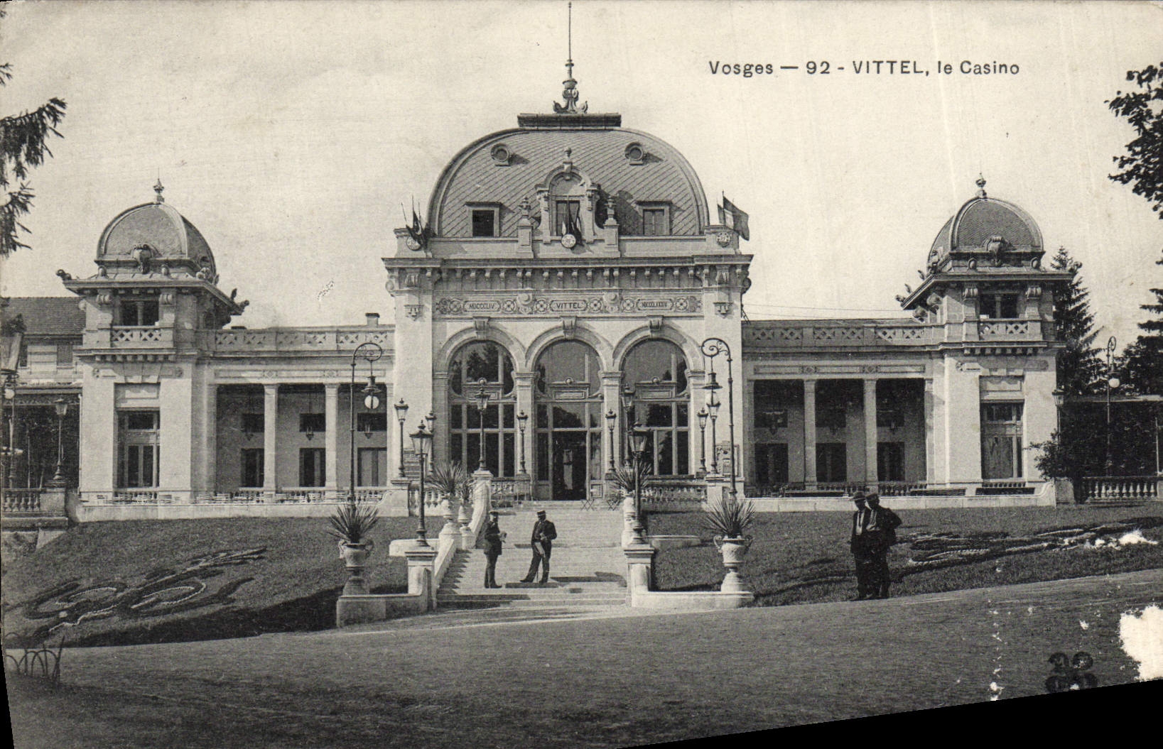VINTAGE POSTCARD the Vosges Vittel the Casino