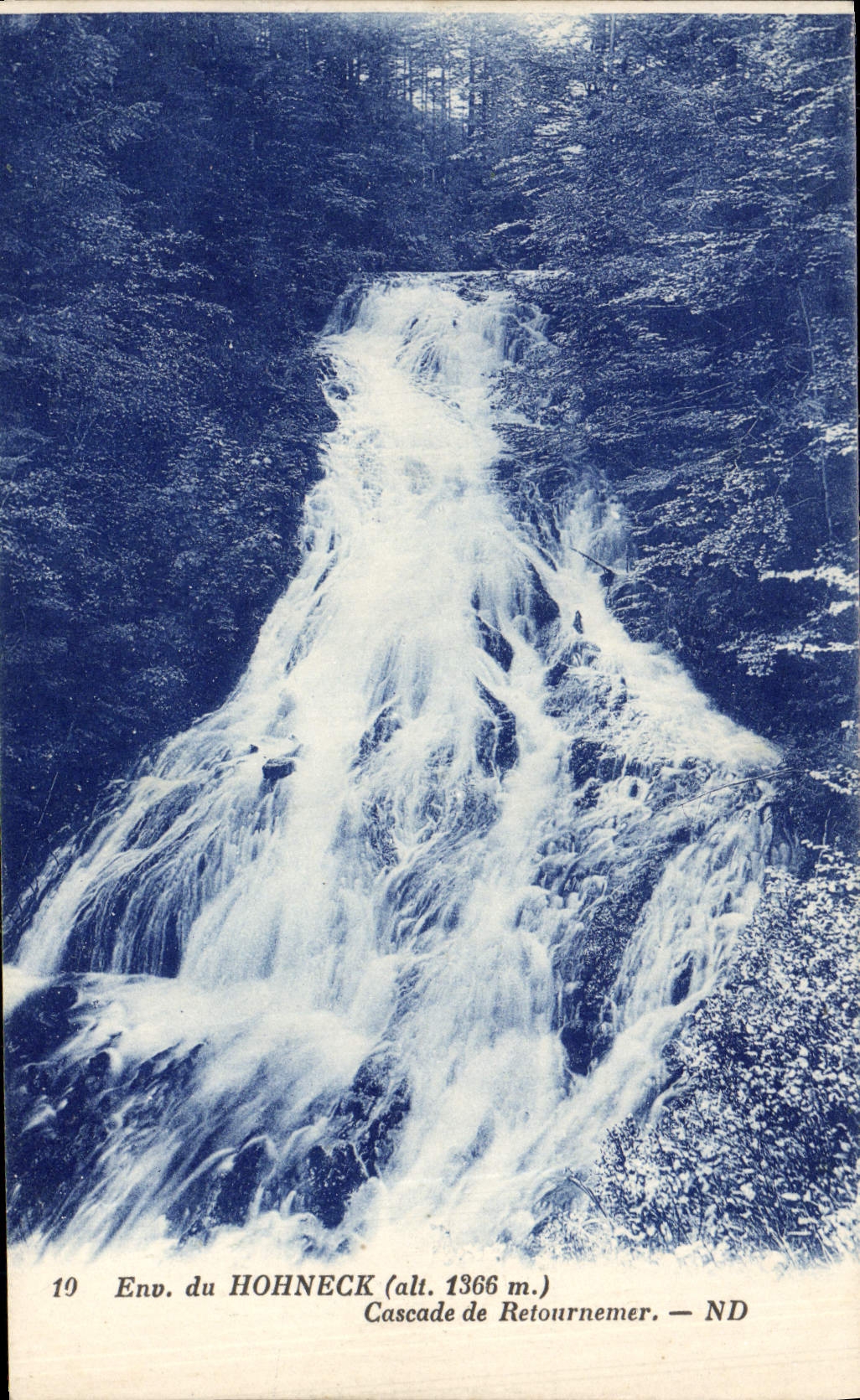 VINTAGE POSTCARD Environs of Hohneck Cascades De Retournemer