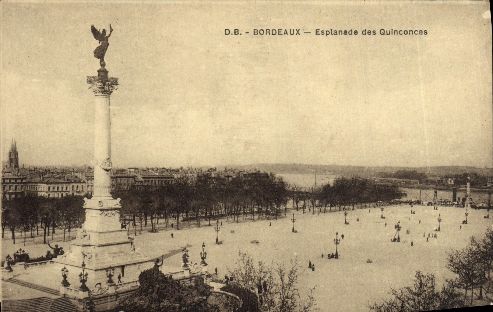CPA Bordeaux Esplanade Des Quinconces