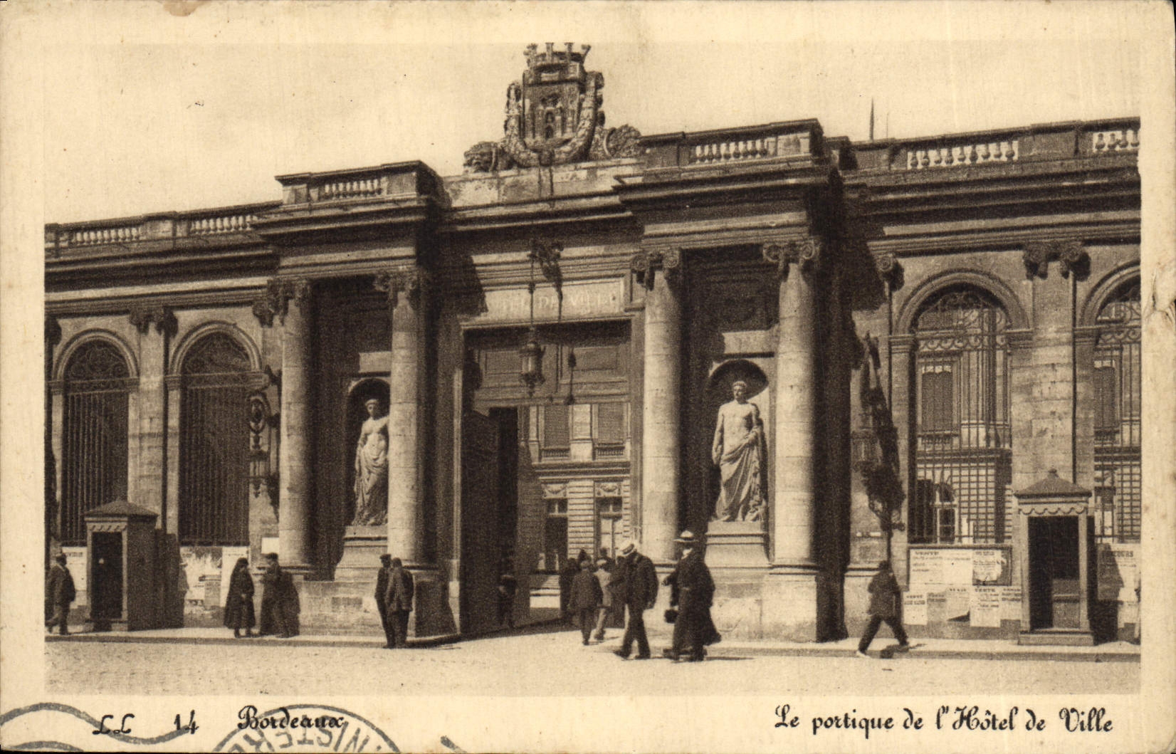 CPA Bordeaux Le Portique De l'hotel de ville