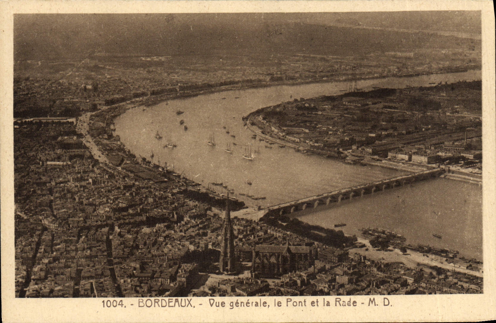 CPA Bordeaux Vue Generale Le Pont Et La Rade