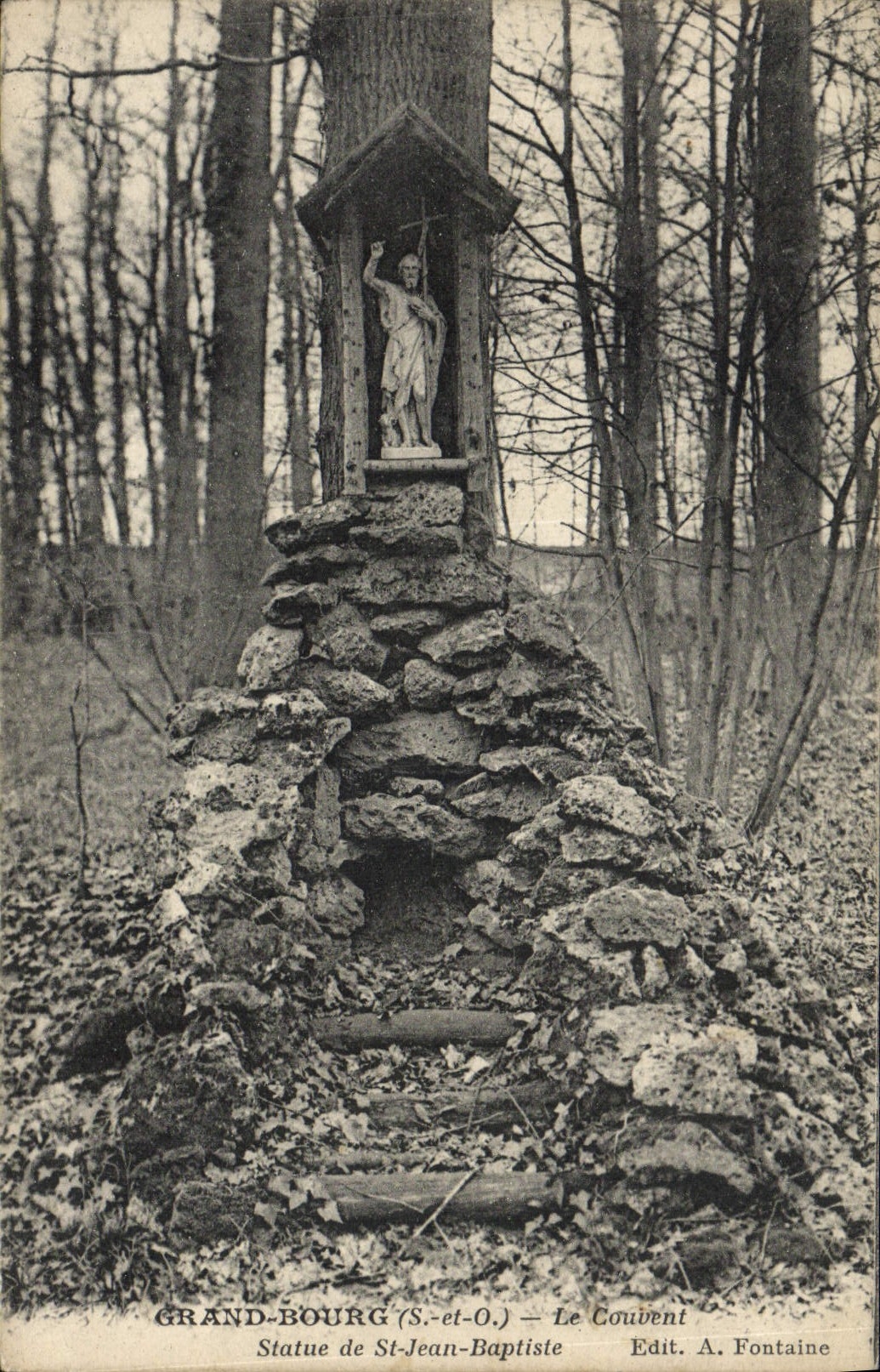 CPA Grand Bourg Le Coubent Statue De St Jean Baptiste