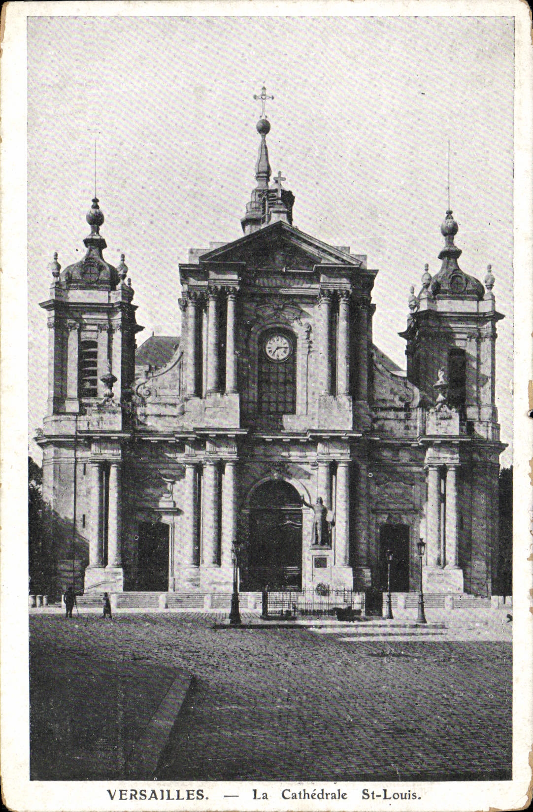 VINTAGE POSTCARD Versailles the Cathedral St Louis