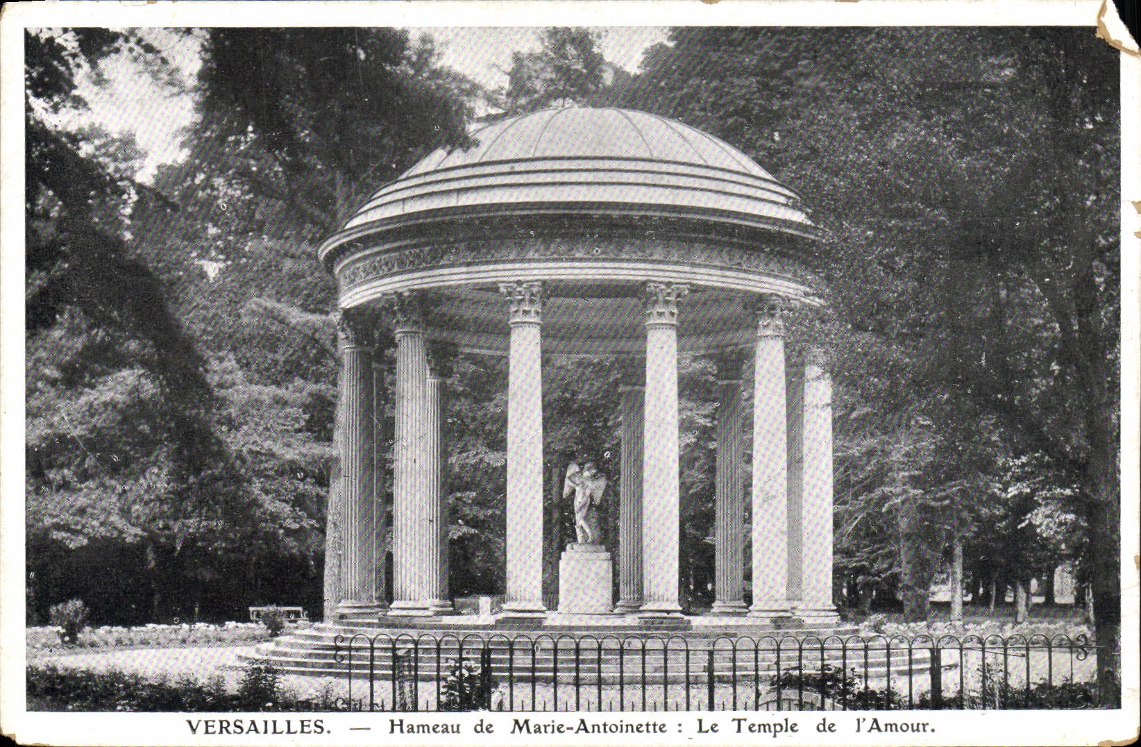 CPA Versailles Hameau De Marie Antoinette Le Temple De l'amour