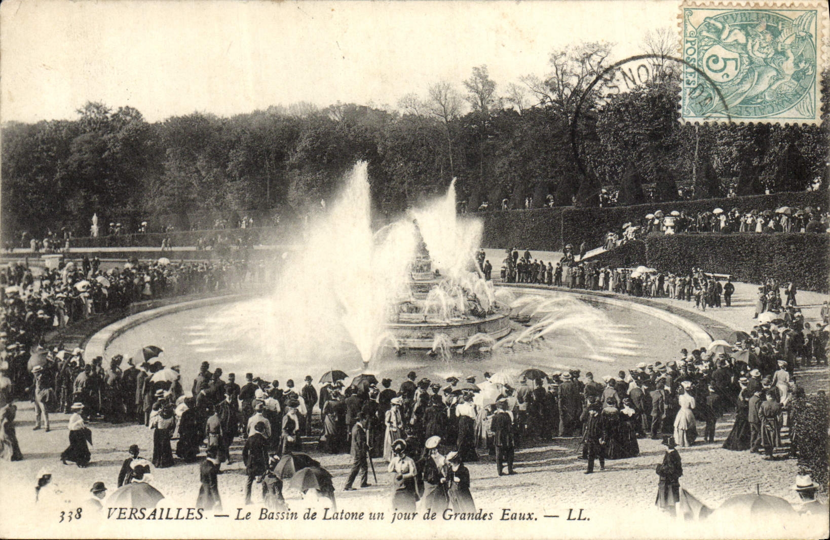 VINTAGE POSTCARD Versailles the Basin De Latone One Day Of Large water