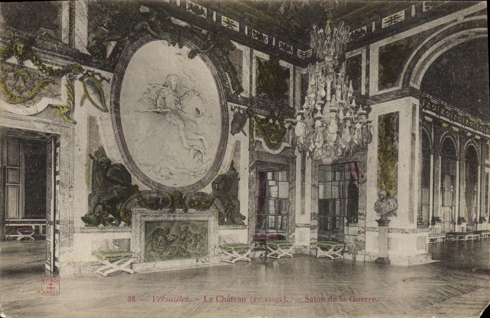 VINTAGE POSTCARD Versailles the Castle Living room of the war