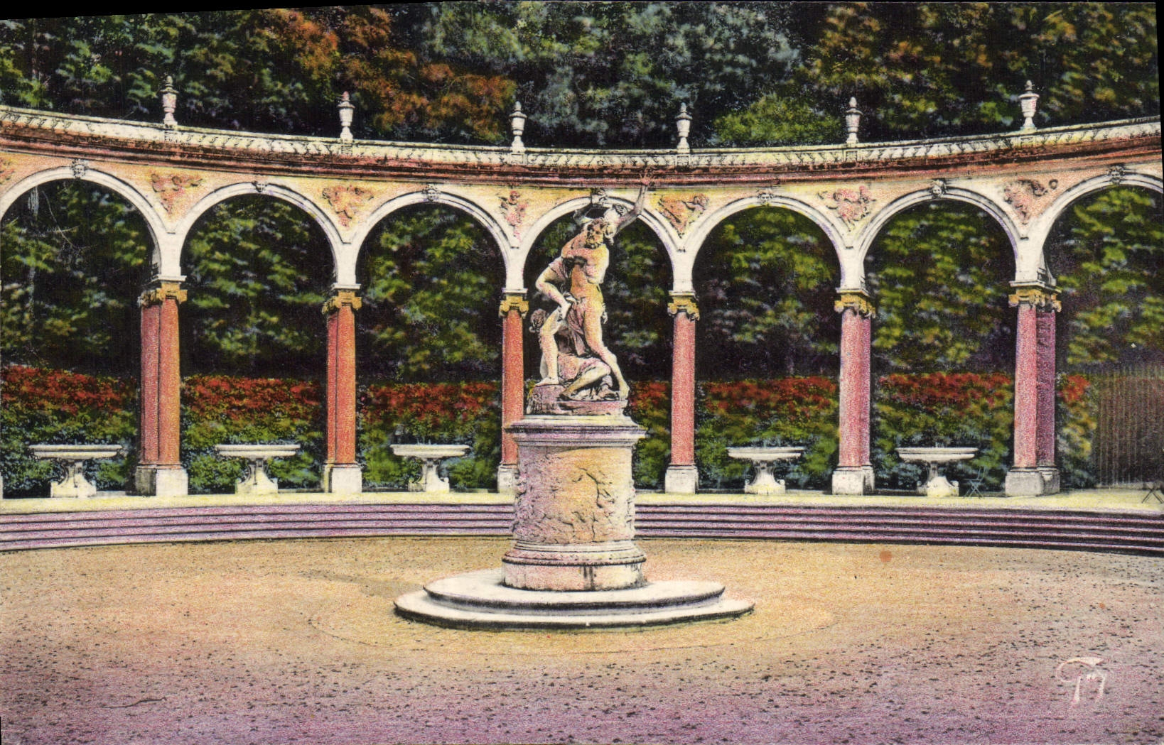 VINTAGE POSTCARD Versailles Colonnade of Mansart