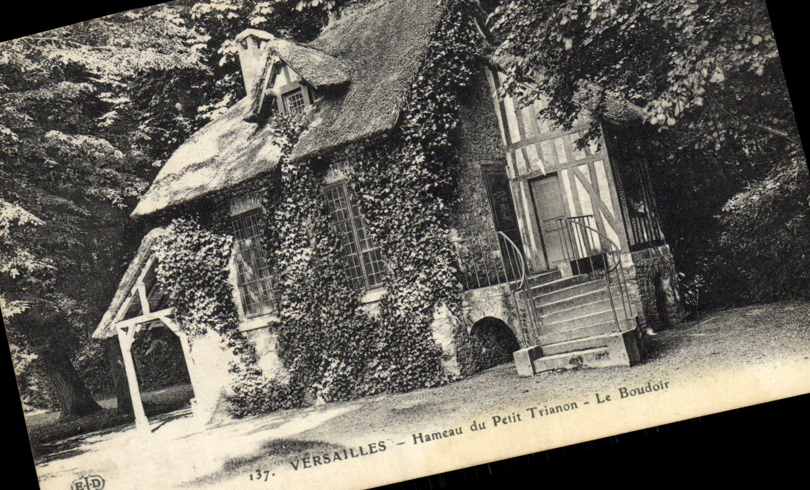 VINTAGE POSTCARD Versailles Hamlet of Small Trianon the boudoir