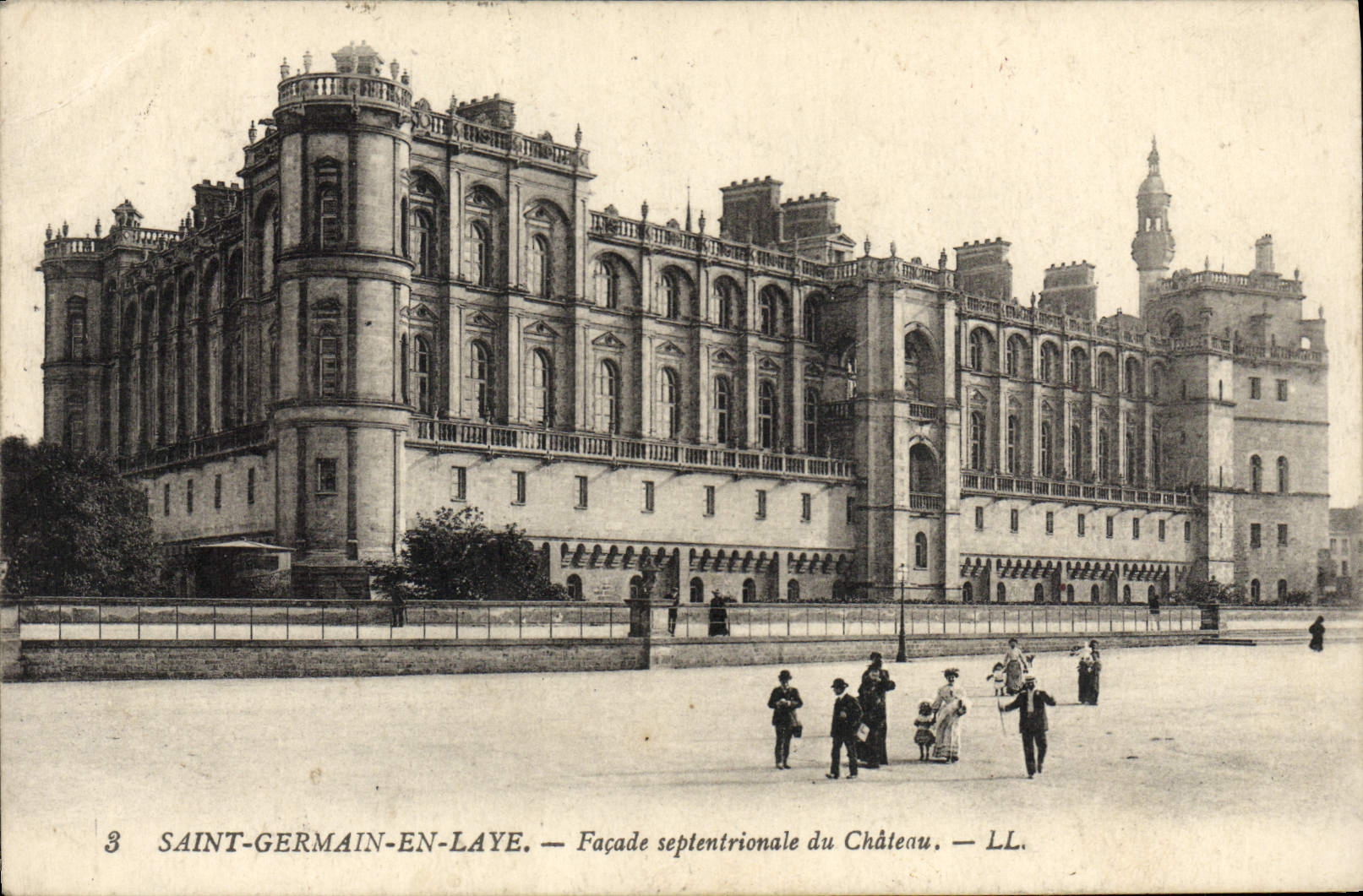 CPA Saint Germain En Laye Facade Septentrionale du Chateau