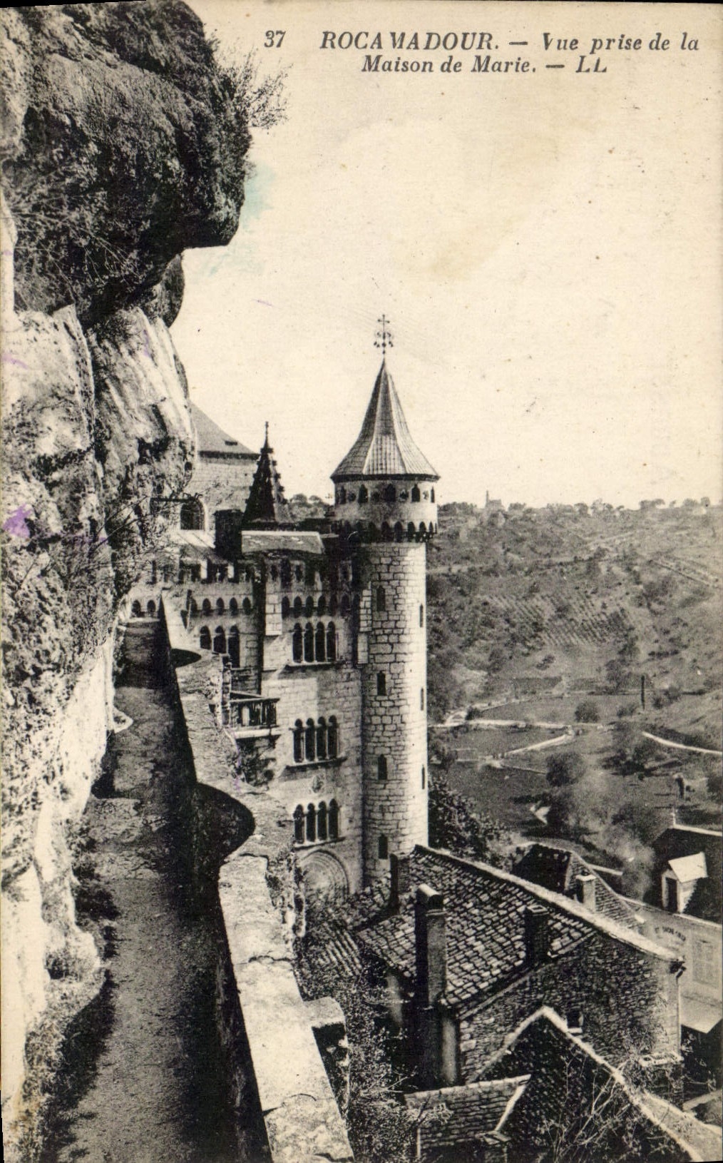 CPA Rocamadour Vue Prise de la Maison de Marie