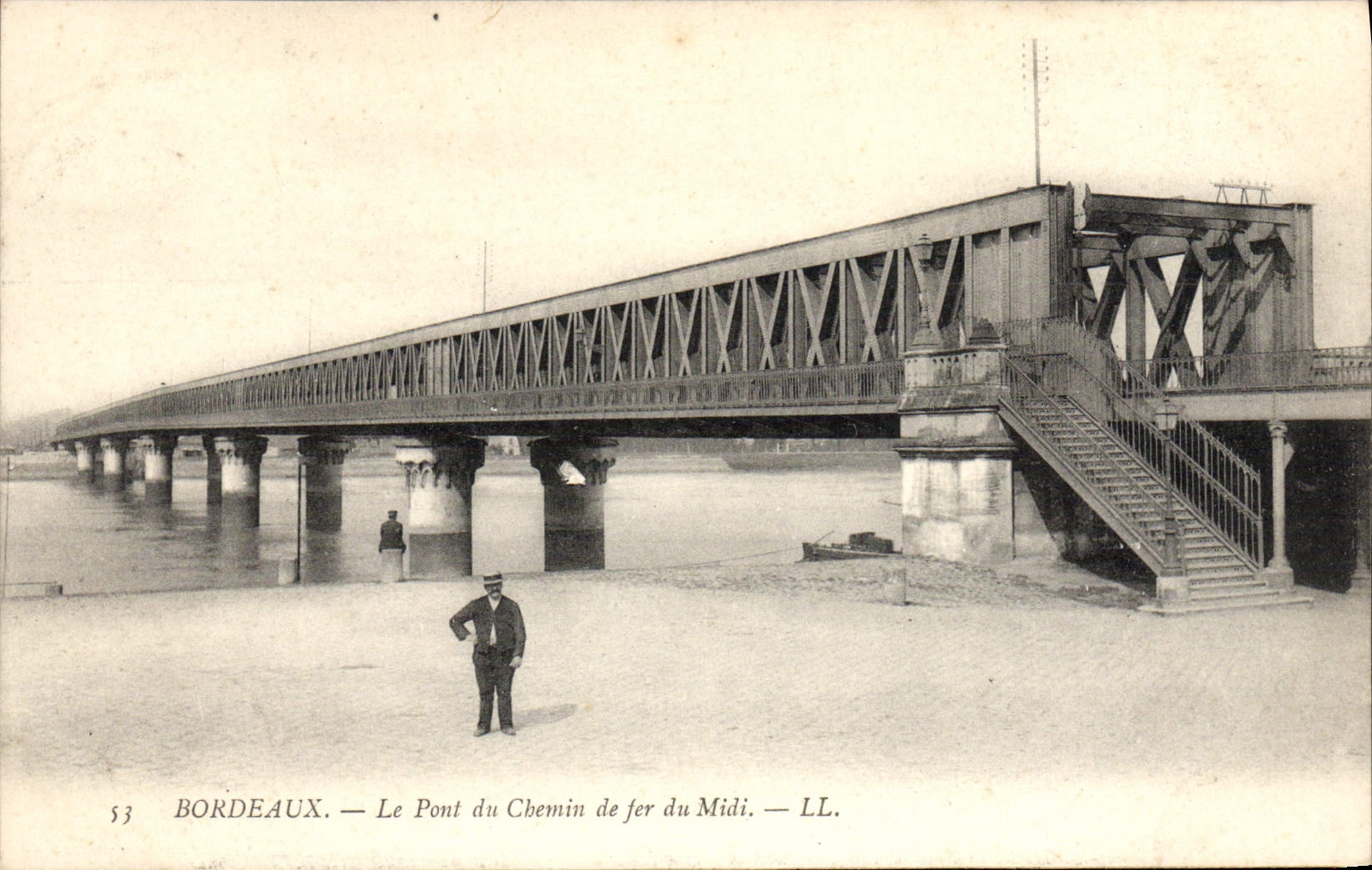VINTAGE POSTCARD Bordeaux the Bridge of the Iron Castle Of the South