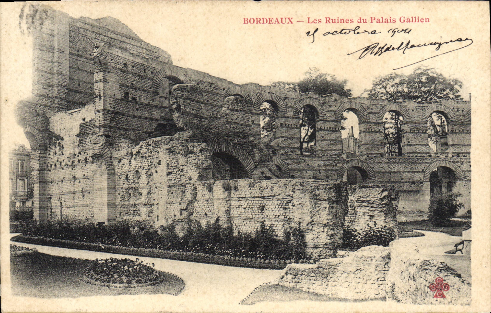 CPA Bordeaux Les Ruines du Palais Gallien