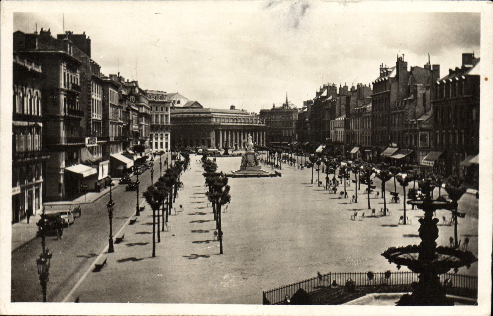 CPA Bordeaux Les Allees de Tourny
