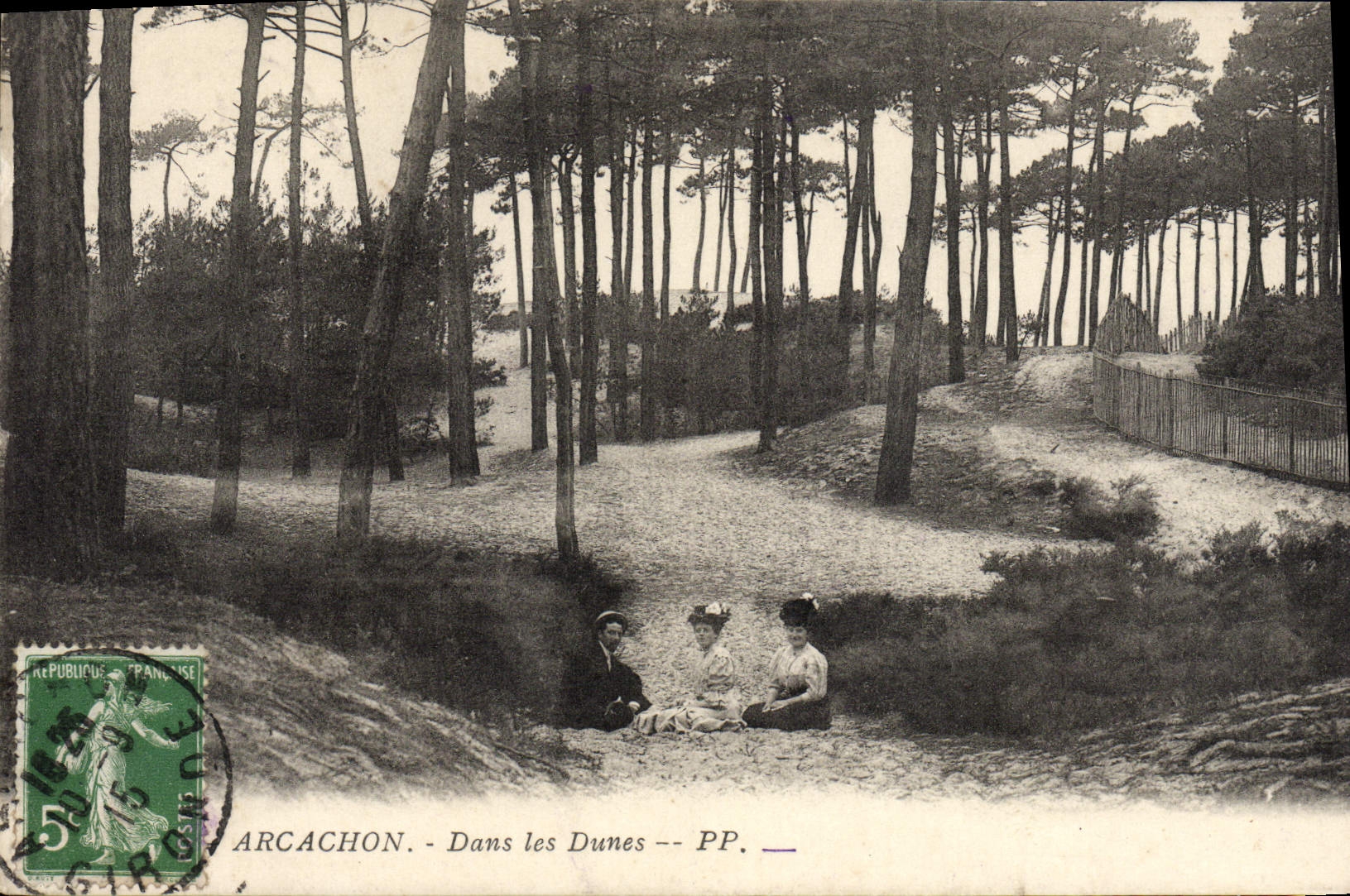 CPA Arcachon Dans les Dunes