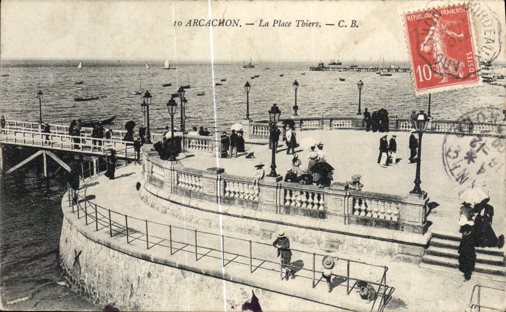 CPA Arcachon La Place Thiers