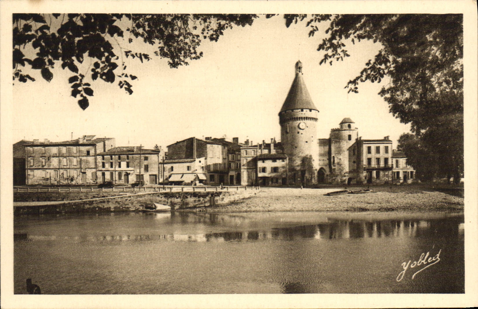 VINTAGE POSTCARD Libourne District of the Tower of the Port