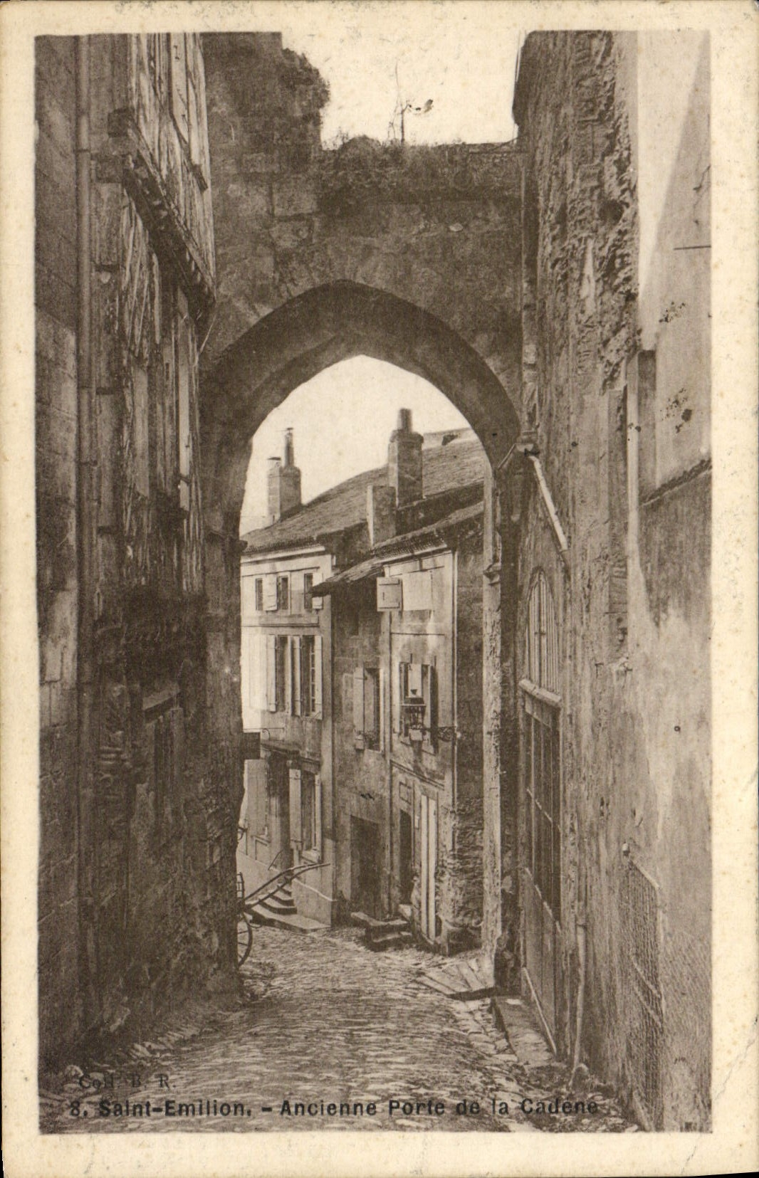 VINTAGE POSTCARD St Emilion Old door of Cadene