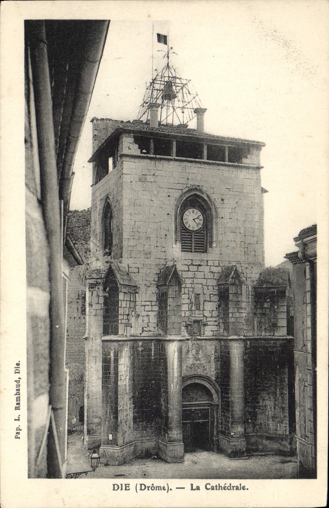 VINTAGE POSTCARD Die the Cathedral