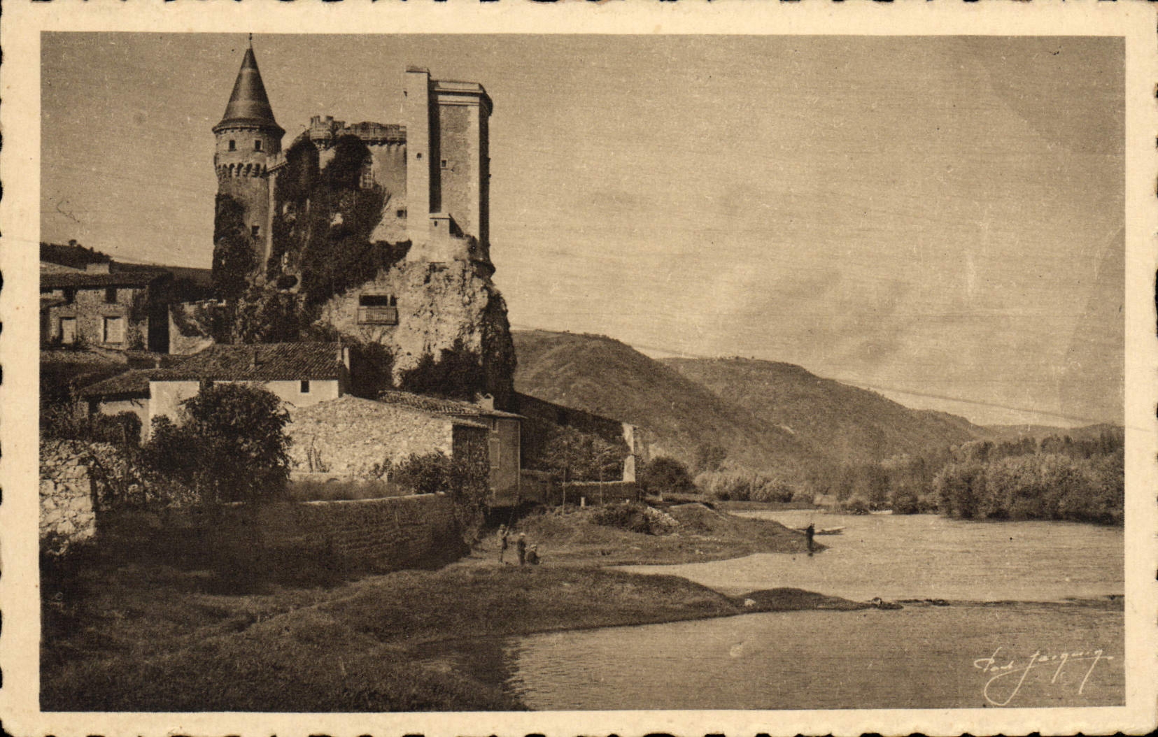 VINTAGE POSTCARD Surroundings of Valence Castle of Chateaubourg Crusades