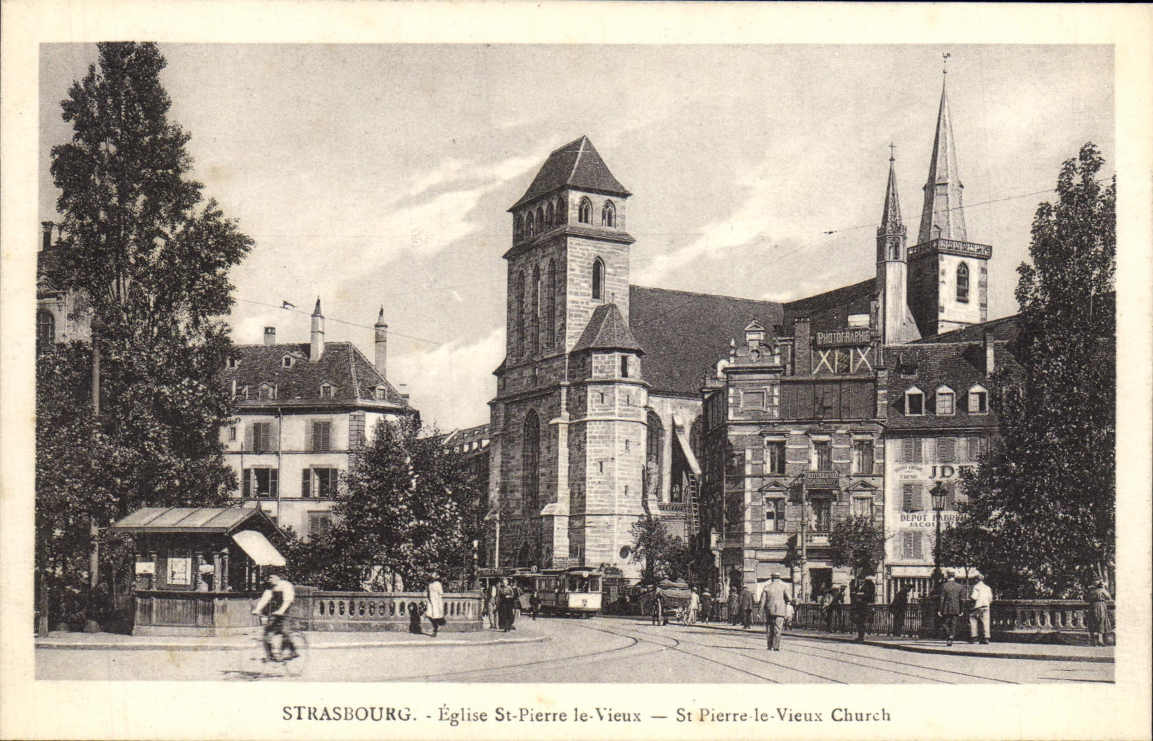 St Pedro de la iglesia de Estrasburgo de la POSTAL de la VENDIMIA el viejo hombre