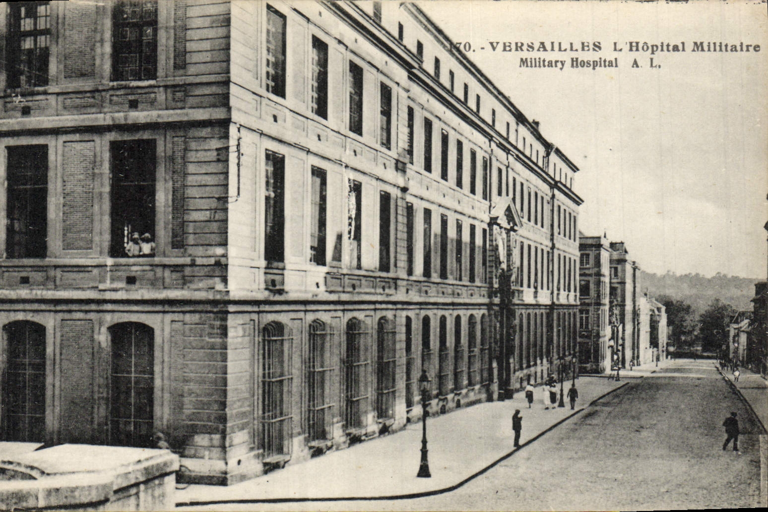 CPA Versailles L'Hopital Militaire Militaria 
