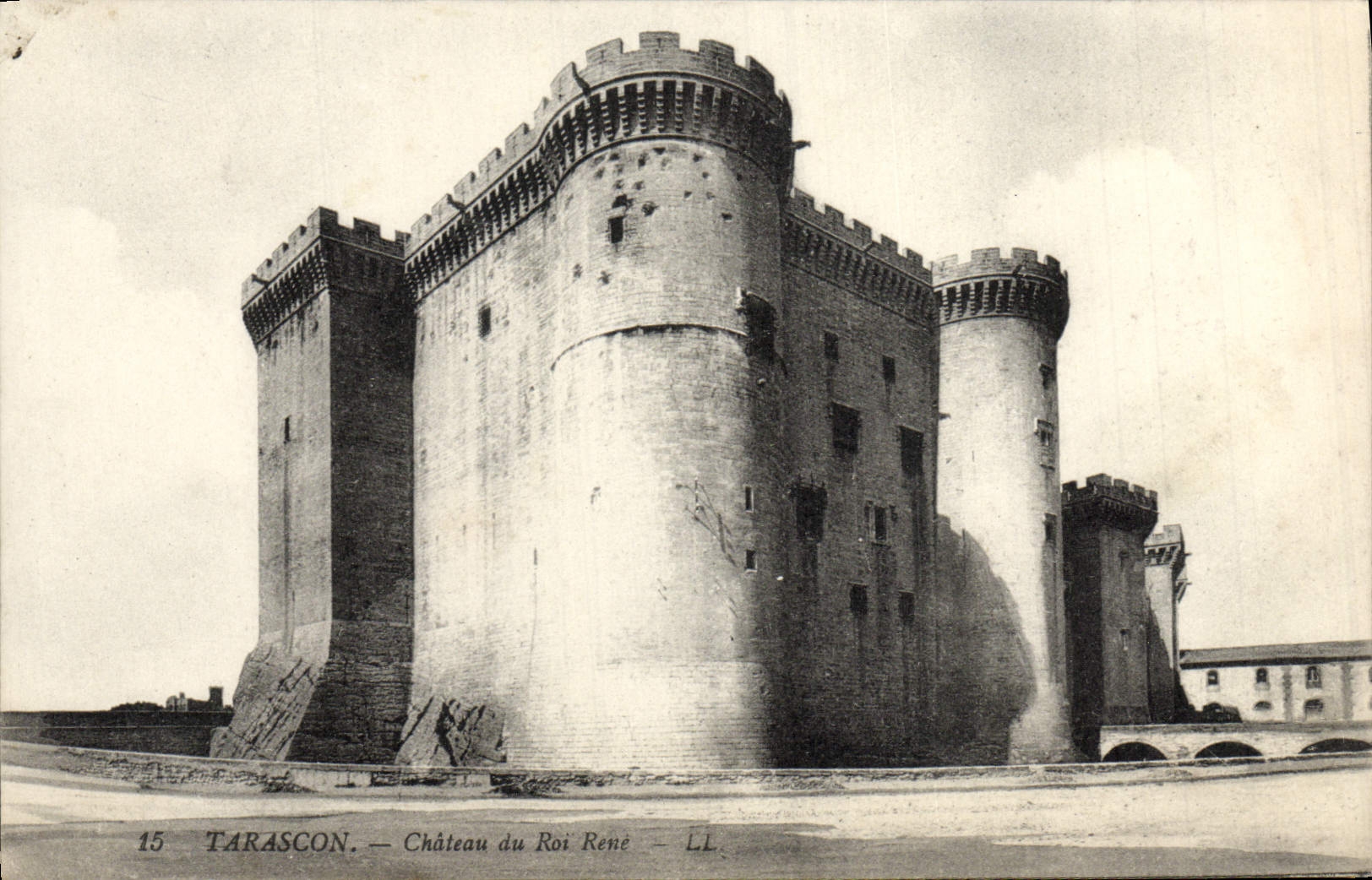 CPA Tarascon Chateau du Roi Rene