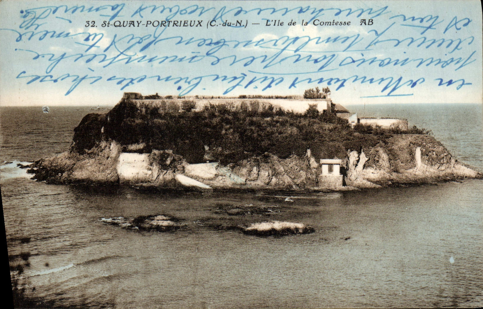 VINTAGE POSTCARD Holy Quay Portrieux the Island of the Countess