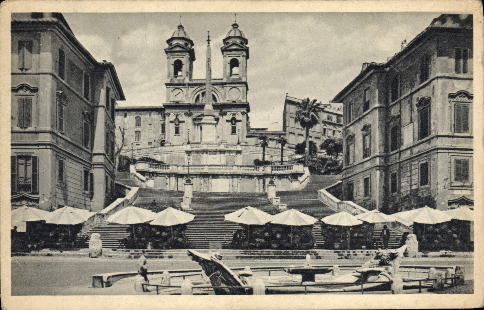 Iglesia de Roma de la POSTAL de la VENDIMIA de la trinidad de Montegnes