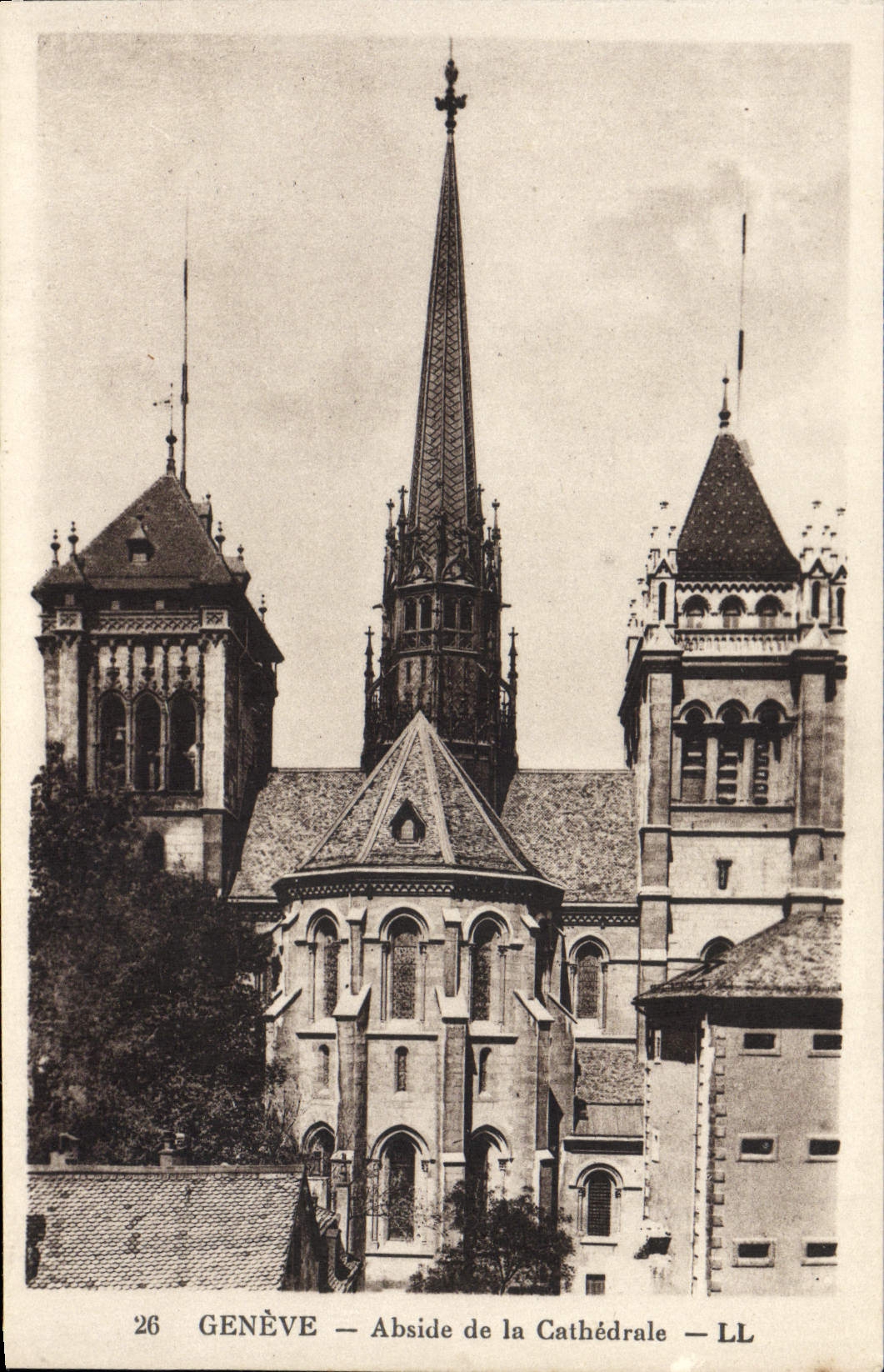 VINTAGE POSTCARD Geneva Apse of the Cathedral