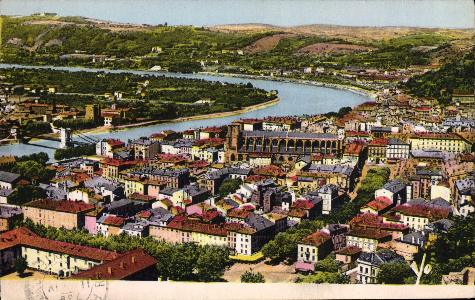 CPA Vienne Sur Le Rhone Vue d'ensemble de la ville