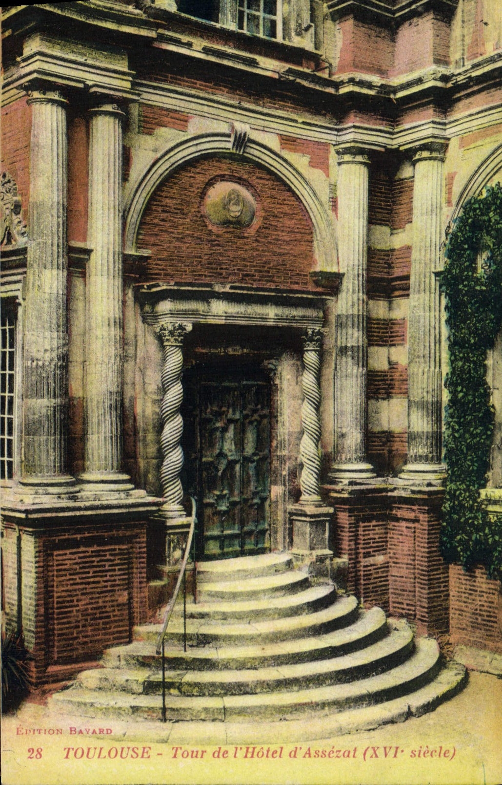 CPA Toulouse Tour de l'Hotel d'Assezat