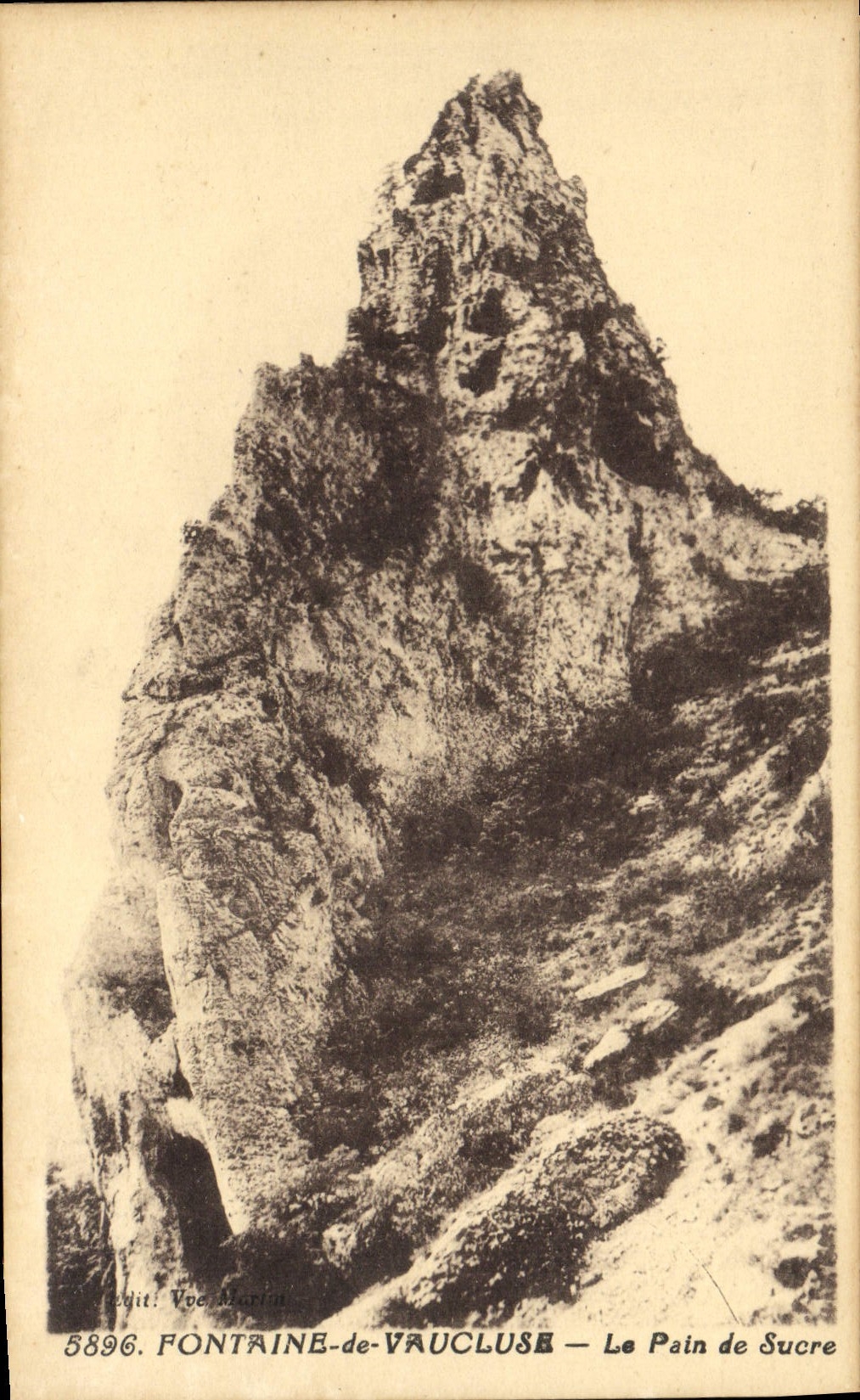 VINTAGE POSTCARD Fountain Of Vaucluse sugar loaf