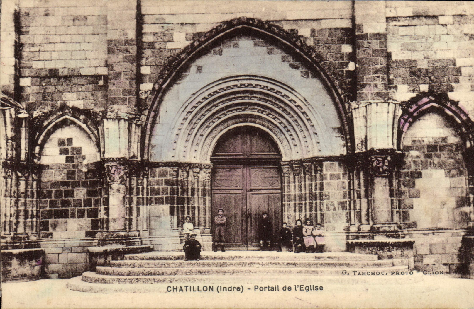 Niños de Chatillon Gate De I' Eglise de la POSTAL de la VENDIMIA