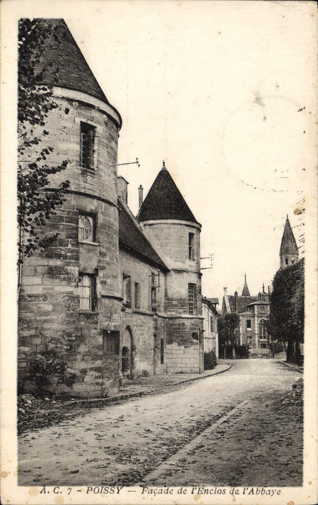 CPA Poissy Facade De I'Enclose De I'Abbaye