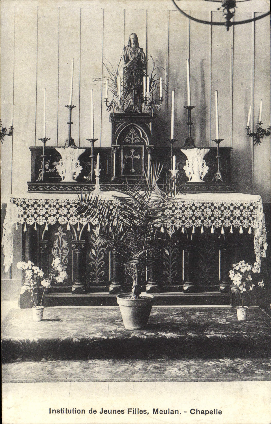 VINTAGE POSTCARD Institution Of Young girls Meulan Vault