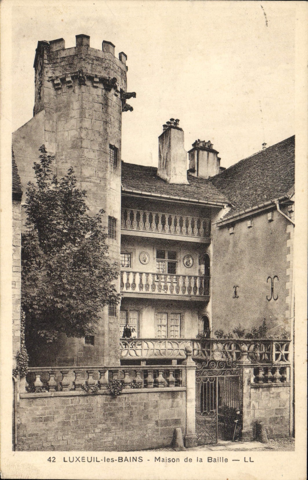 CPA Luxeuil Les Bains Maison De La Baille