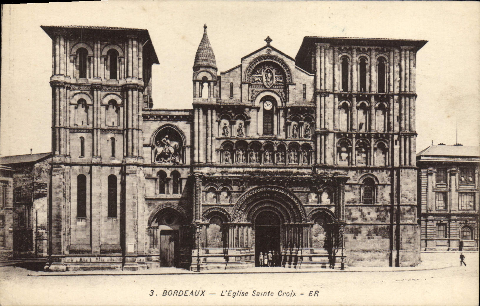 CPA Bordeaux L'Eglise Sainte Croix